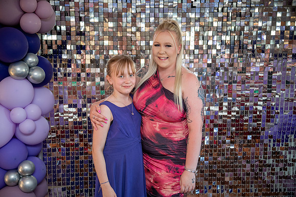 Sally & Michelle (155)