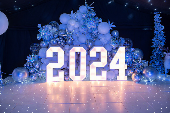 NYE (2)