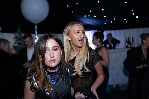 NYE (100)