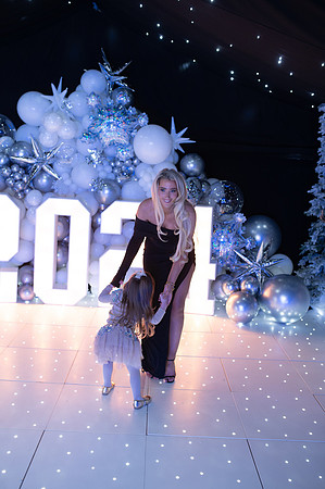 NYE (105)